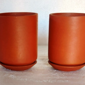 Cylinder with Saucer